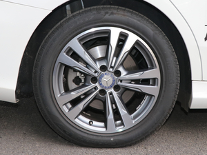 2018款C 200 L 轮圈