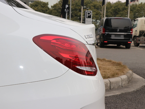 2018C 200 L (x)(ji)^