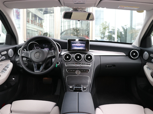 2018款C 200 L 内饰全景