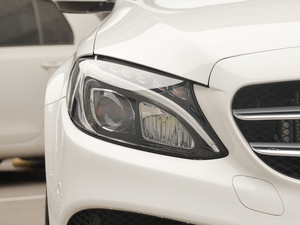 2018C 200 L \ ɾ؄e ^