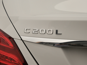 2018C 200 L \ ɾ؄e ^