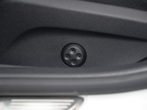 2018C 200 L \ ɾ؄e g