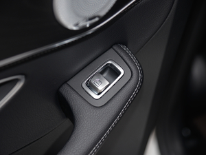 2018C 200 L \ ɾ؄e g