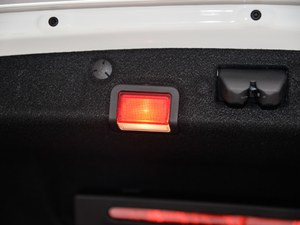 2018C 200 L \ ɾ؄e g