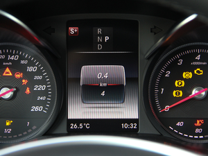 2018C 200 ɾ؄e п؅^