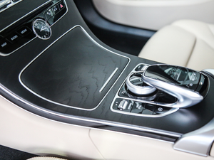 2018C 180 L r\Ӱ п؅^