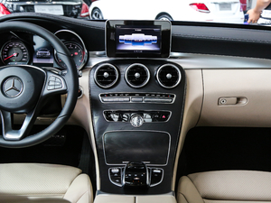 2018C 180 L r\Ӱ п؅^