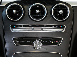 2018C 200 L \(yn)(dng) g