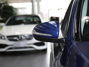 2018C 200 L \ ɾ؄e ^