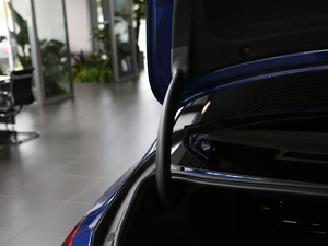 2018C 200 L \ ɾ؄e g