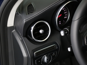 2018C 200 L \ ɾ؄e п؅^