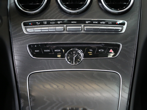 2018C 200 L \ ɾ؄e {