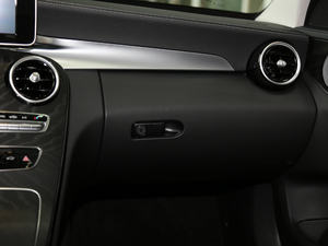 2018C 200 L \ ɾ؄e п؅^