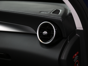 2018C 200 L \ ɾ؄e п؅^