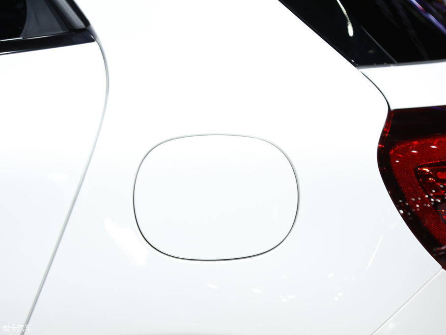 2018YGLA GLA 200 Oذ