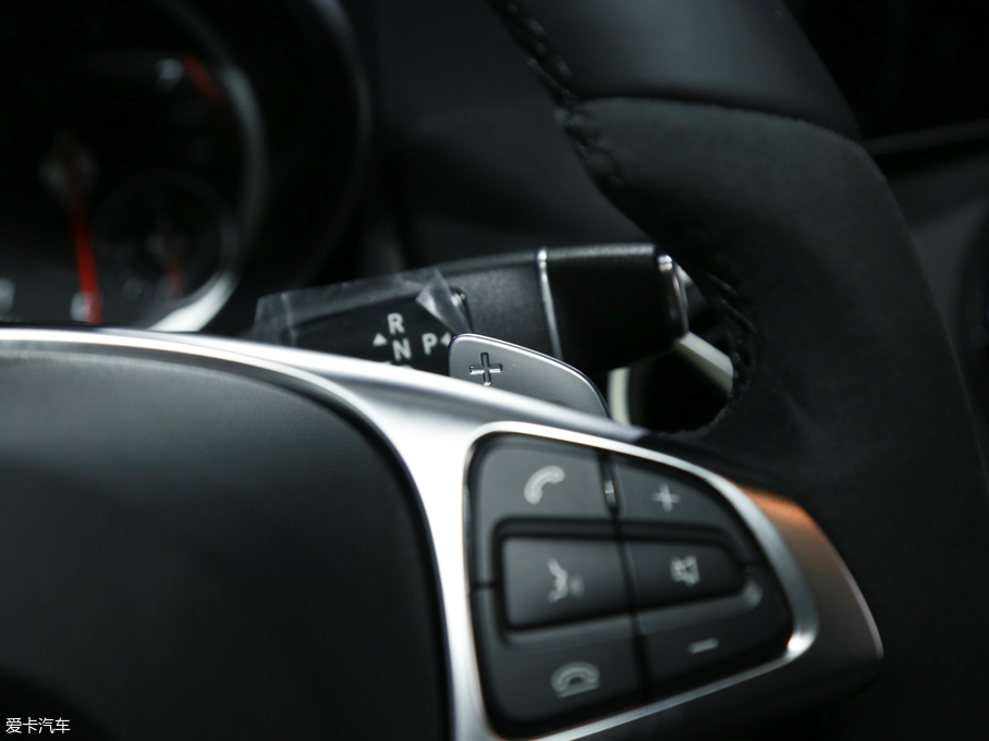 2018YGLA GLA 200 Oذ