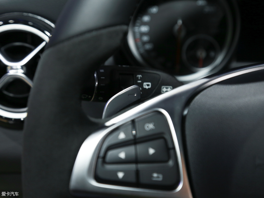 2018YGLA GLA 200 Oذ