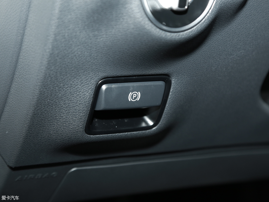 2018YGLA GLA 200 Oذ