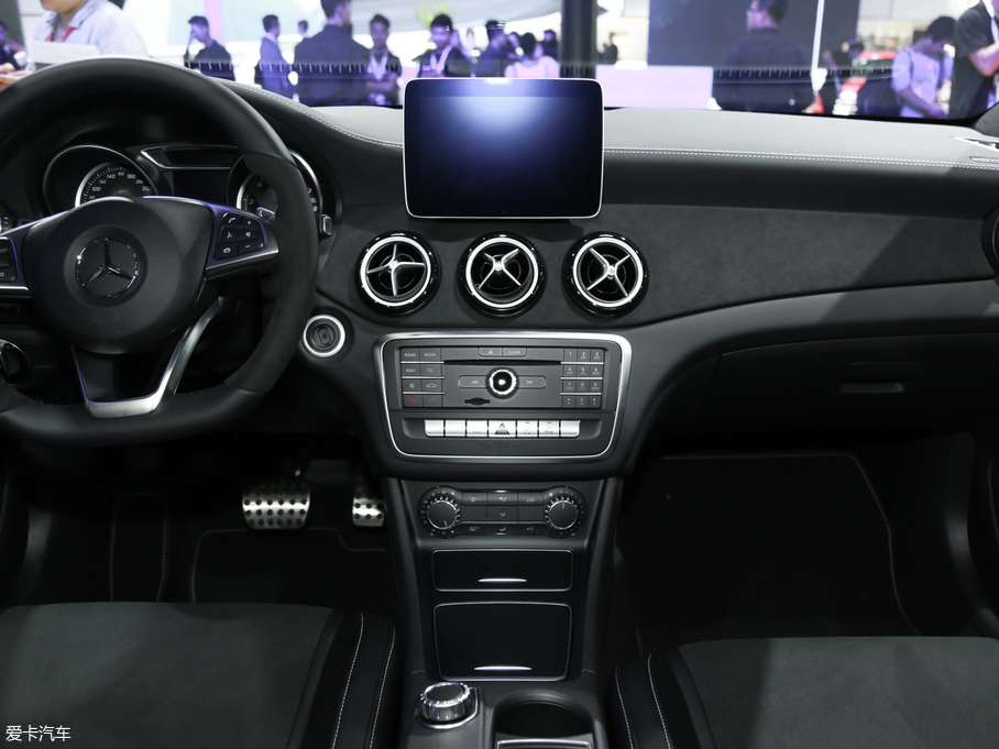 2018YGLA GLA 200 Oذ