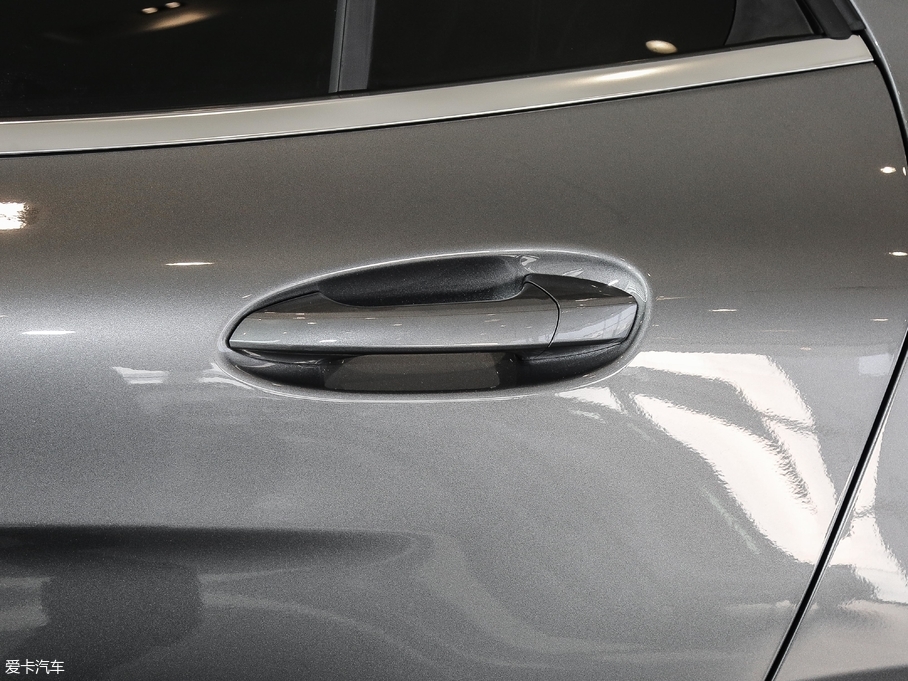 2018YGLA GLA 200 Ӹ