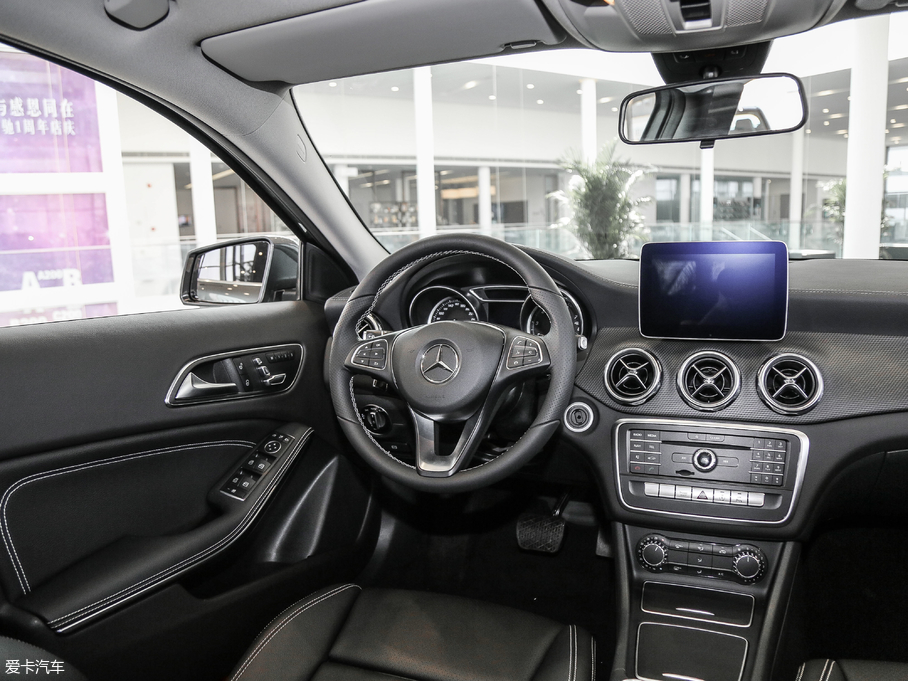 2018YGLA GLA 200 Ӹ