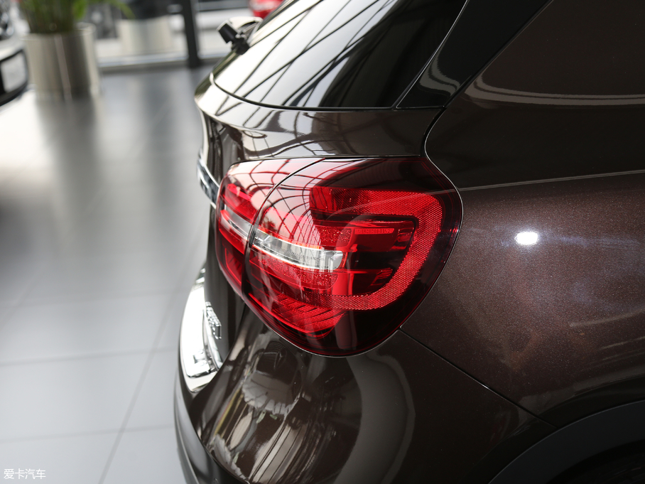 2018YGLA GLA 200 r