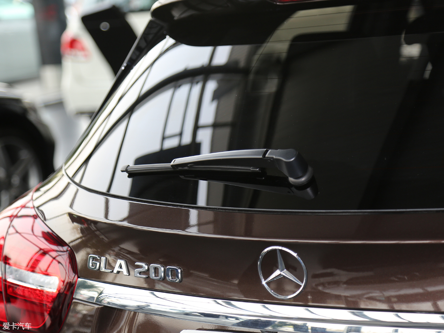 2018YGLA GLA 200 r