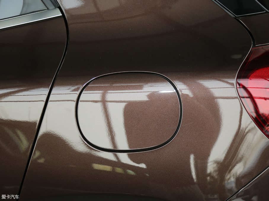 2018YGLA GLA 200 r