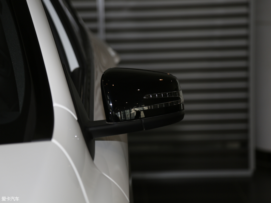 2018YGLA GLA 200 Oذ