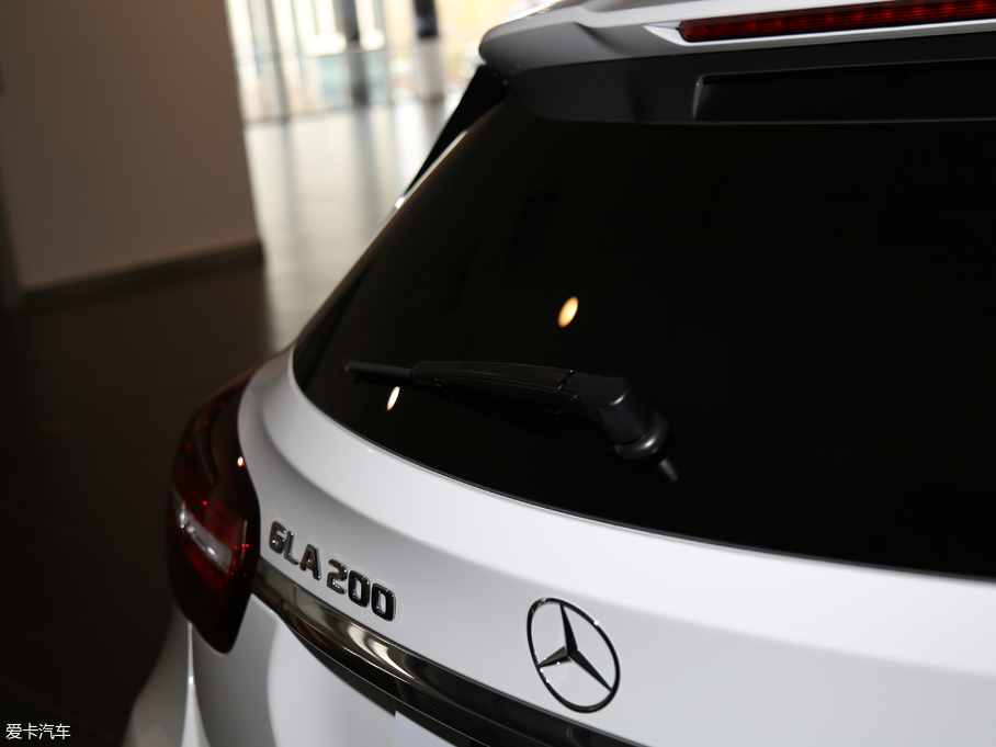 2018YGLA GLA 200 Oذ