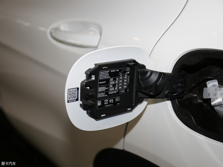 2018YGLA GLA 200 Oذ