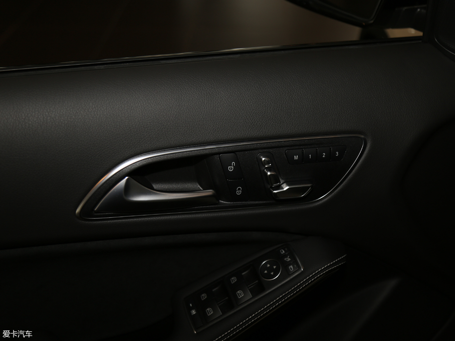 2018YGLA GLA 200 Oذ