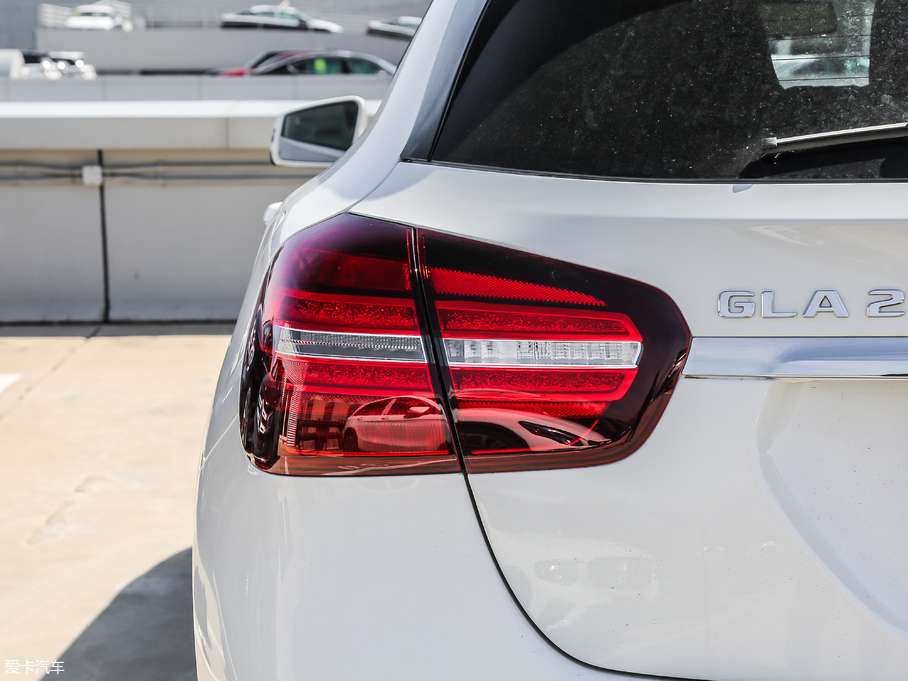 2018YGLA GLA 200 Ӹ