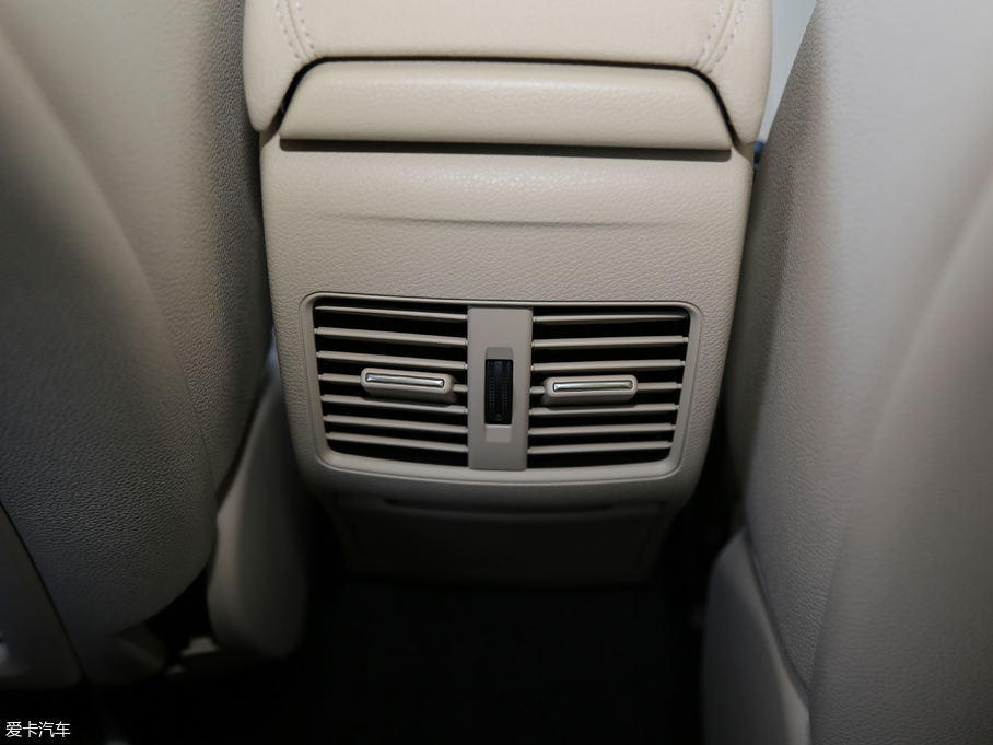 2018YGLA GLA 200 Ӹ