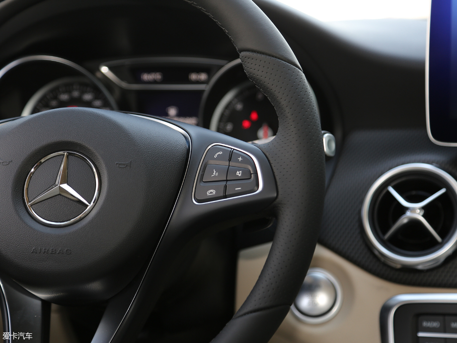 2018YGLA GLA 200 Ӹ