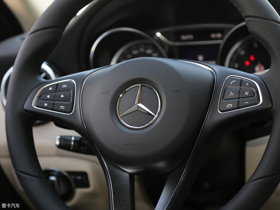 2018YGLA GLA 200 Ӹ