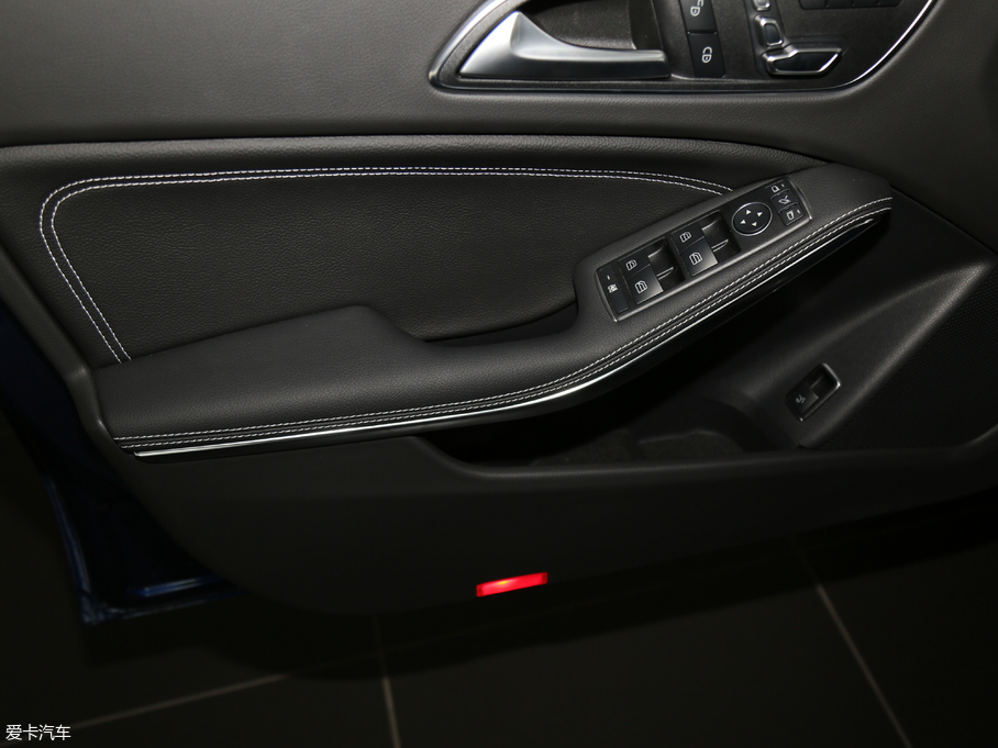 2018YGLA GLA 220 4MATIC\