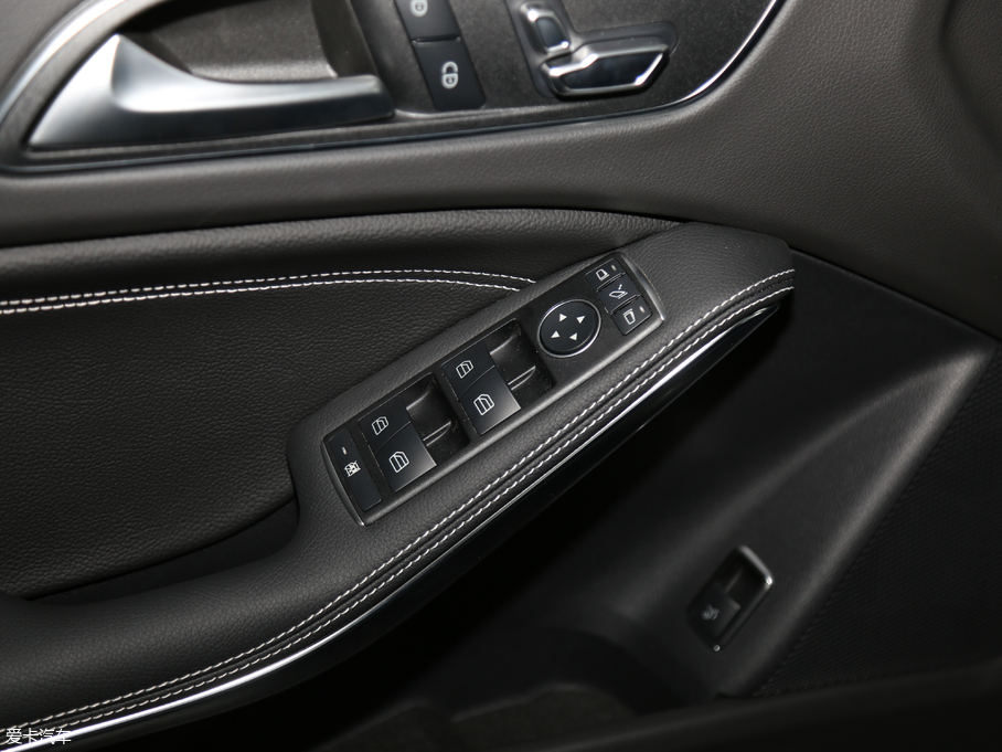 2018YGLA GLA 220 4MATIC\