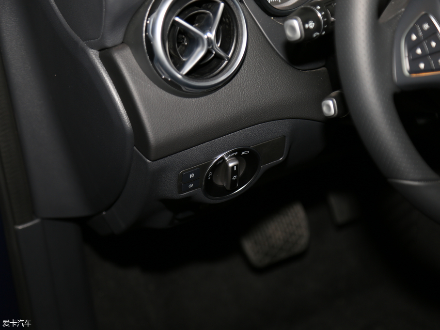 2018YGLA GLA 220 4MATIC\