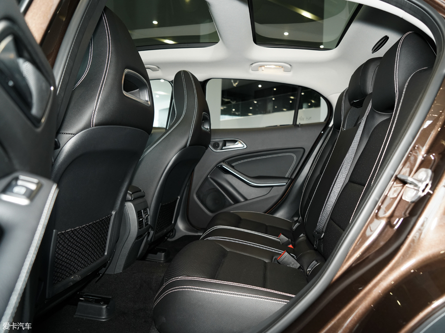 2018YGLA GLA 200 Ӹ