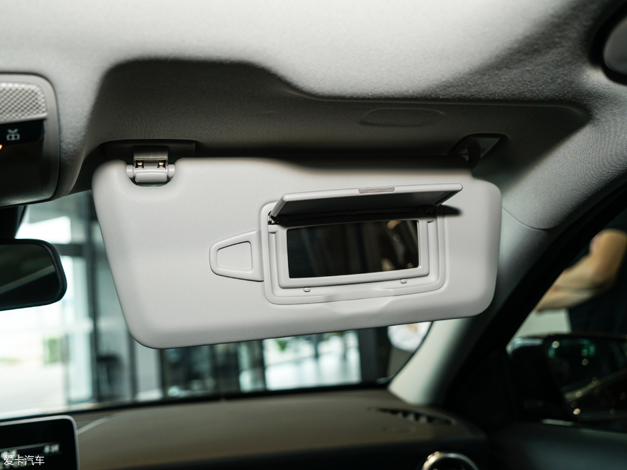 2018YGLA GLA 200 Ӹ