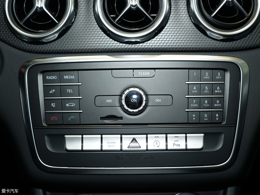 2018YGLA GLA 200 (dng)