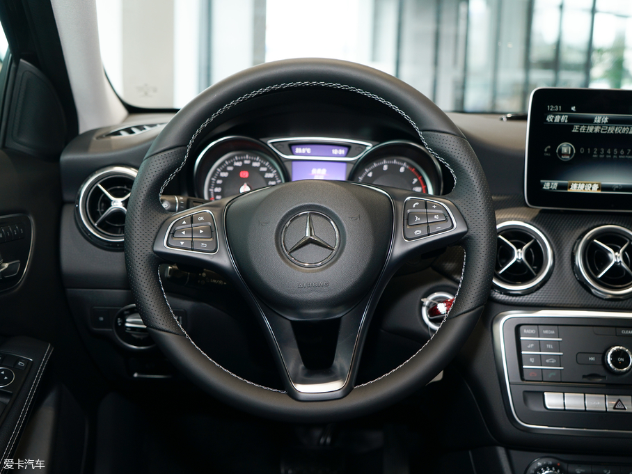 2018YGLA GLA 200 Ӹ