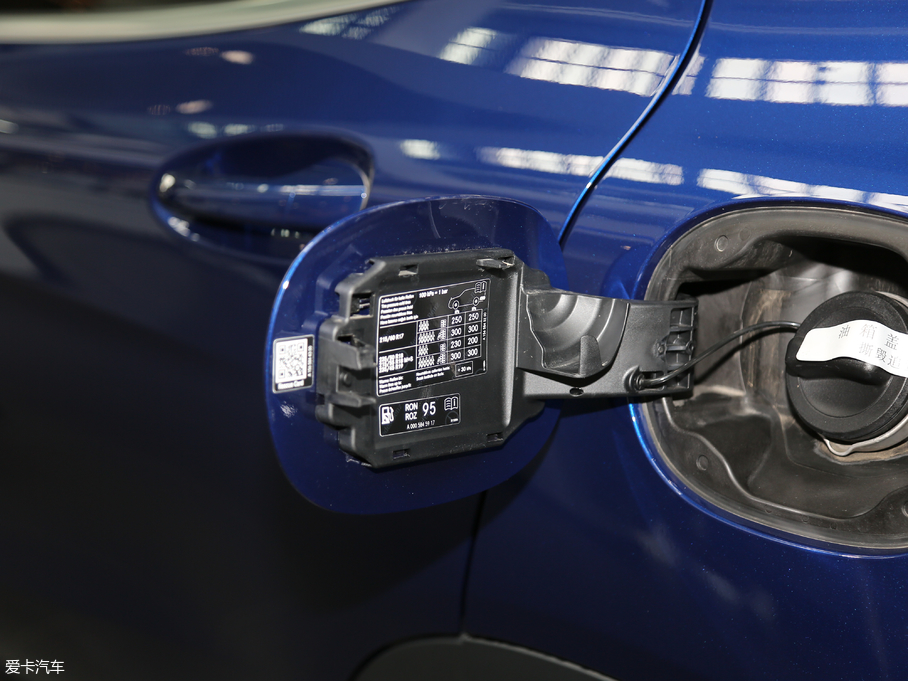 2018YGLA GLA 200 r