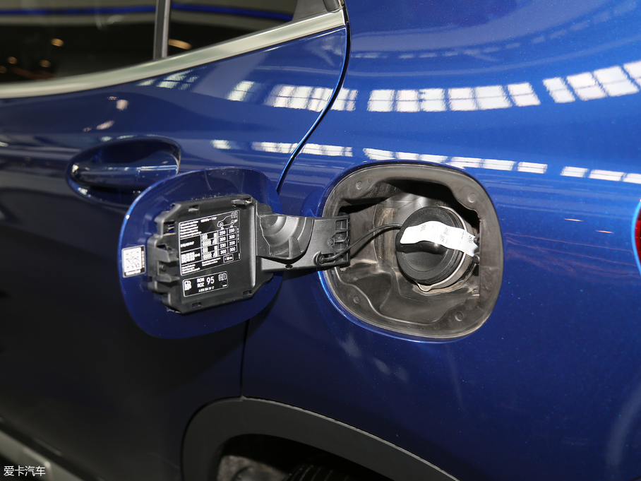 2018YGLA GLA 200 r