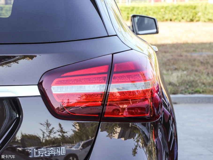 2018YGLA GLA 200 r