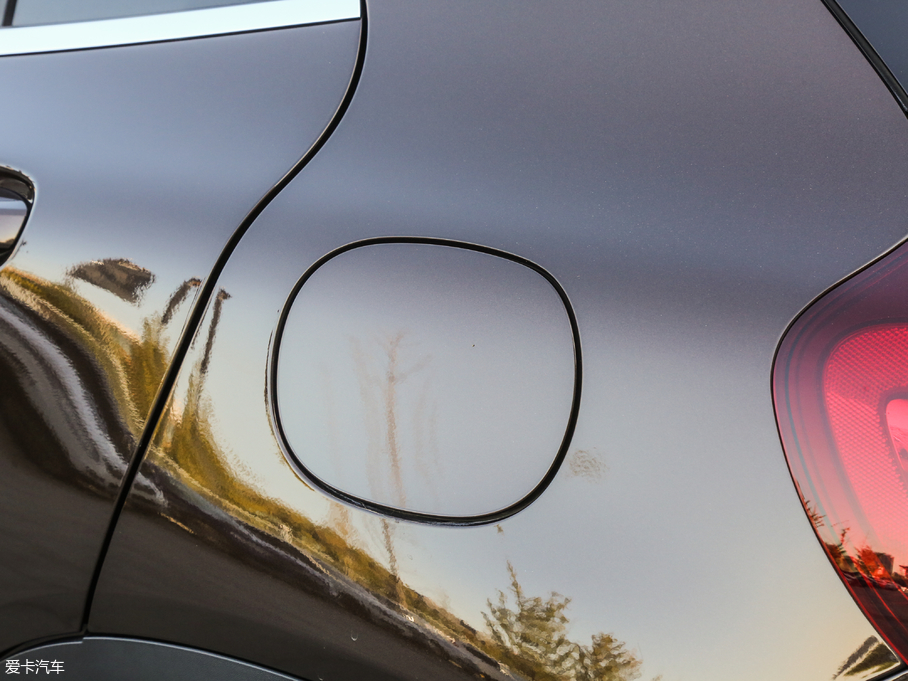 2018YGLA GLA 200 r(sh)