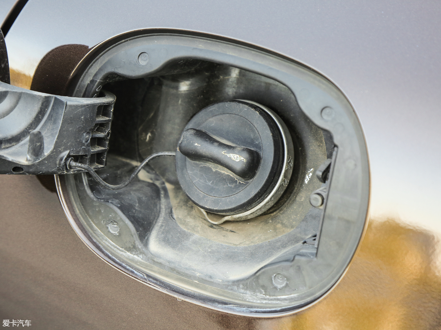 2018YGLA GLA 200 r