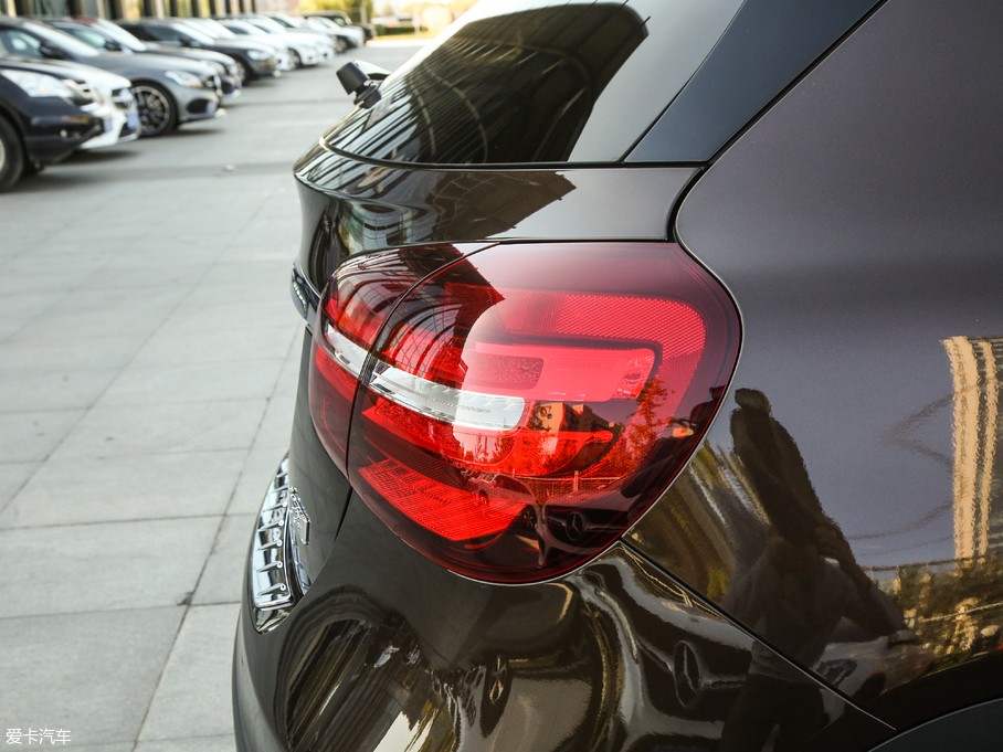 2018YGLA GLA 200 r