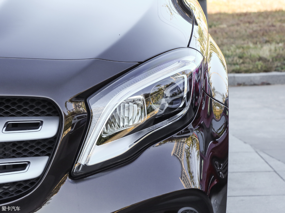 2018YGLA GLA 200 r